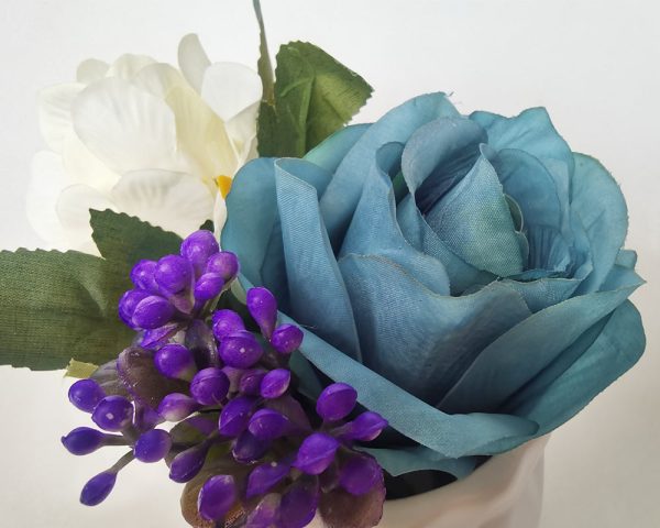 SQIALOUN artificial flowers, roses with green leaves bouquets, used for home decoration and wedding decorations, 3 bouquets in a pot. Online now