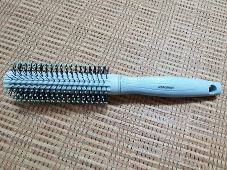 MBAGWMH hair comb, roller round comb, with soft nylon hair for men and women, used for styling, lifting, plumping, curly thin hair, bangs, beards Fashion