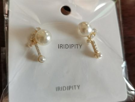 IRIDIPITY earrings, selected ladies pearl earrings, cubic zirconia flower inlaid with rhinestones, gold drop earrings Cheap